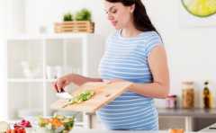 孕期妈妈饮食应该这样安排,对母体和胎儿的健康